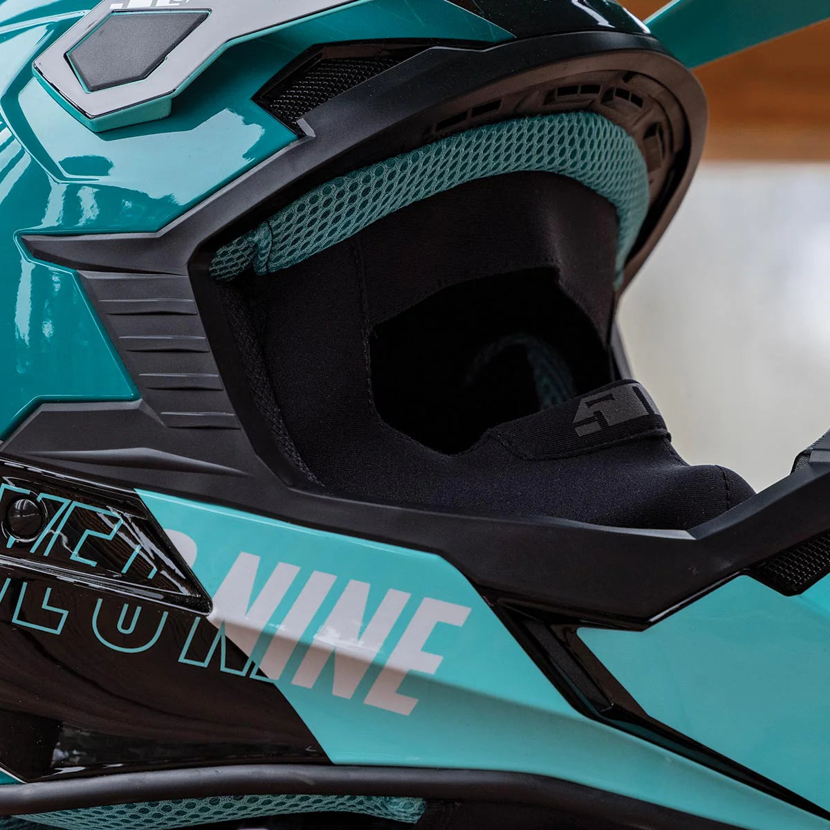 509 Tactical 2.0 Helmet with Fidlock Emerald Size XL