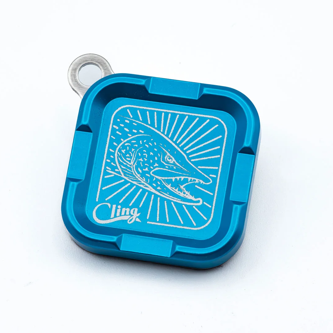 Cling Mag Grab Mini Magnetic Fly Patch Toothy Trouble Blue