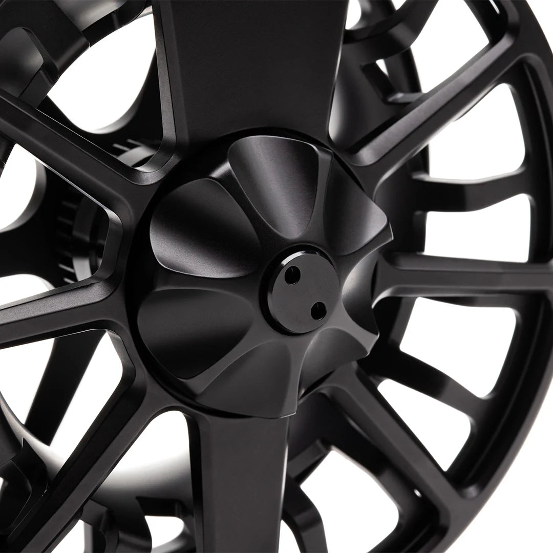 Lamson Guru S -7+ Reel Blackout